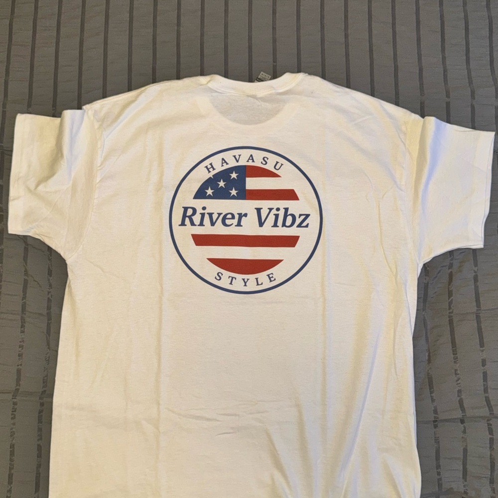 River Vibz White T-Shirt | American Flag Logo Lake Life Tee | New Without Tags